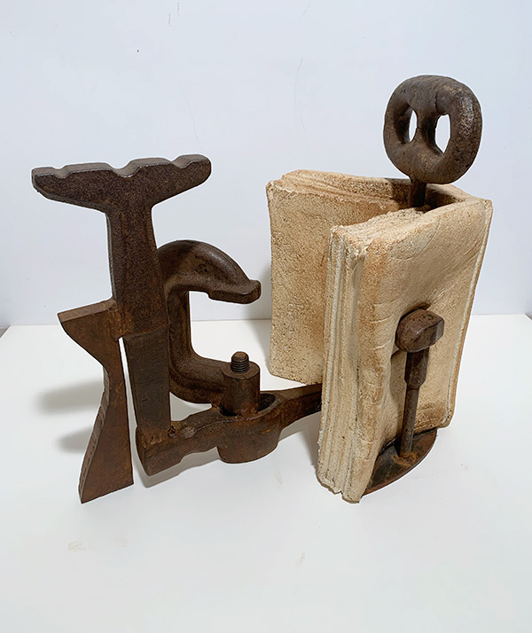 ANTHONY CARO, UNTITLED (stoneware and steel), circa 1970s, steel and stoneware, 25.75 x 16 x 12 inches